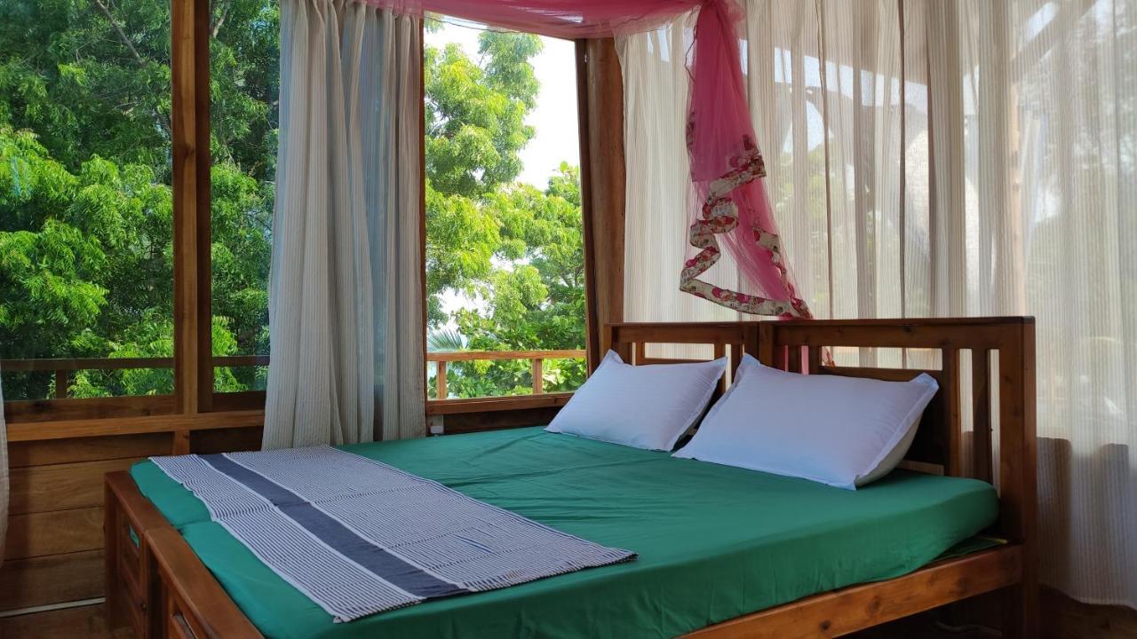 Surf Beach Hotel Аругам Экстерьер фото